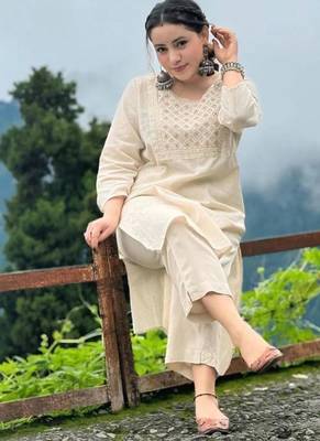 Geometric Yoke Design Pure Cotton Kurta With Trousers 1