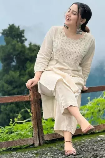 Geometric Yoke Design  Cotton Kurta With Trousers