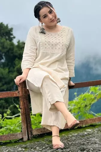 Geometric Yoke Design  Cotton Kurta With Trousers