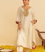 Ivory embroidered silk kurta set With Dupatta