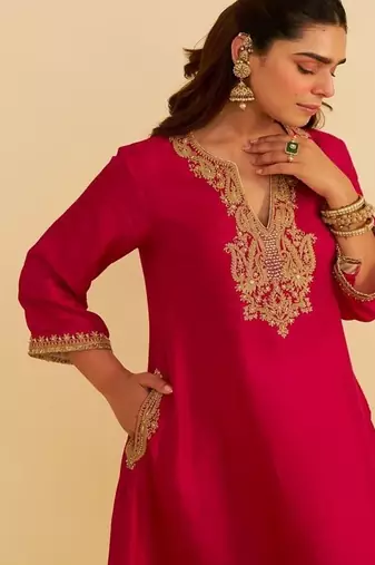 Hot pink embroidered silk kurta set With Dupatta