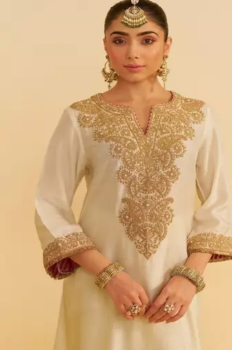 Ivory embroidered silk kurta set With Dupatta