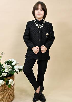 Boys black silk blend zigzag jacquard embroidered sherwani set 1