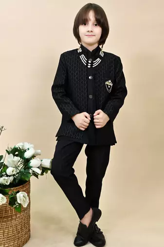 Boys black silk blend zigzag jacquard embroidered sherwani set