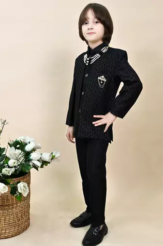 Boys black silk blend zigzag jacquard embroidered sherwani set
