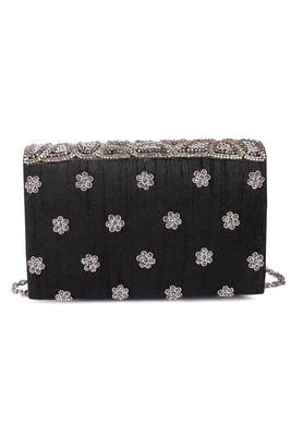 Silver embroidered silk clutch 4