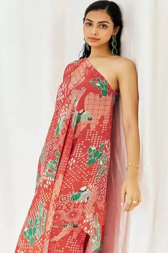 Red printed crepe kaftan