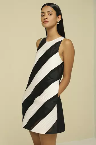 Black & white plain silk short dress