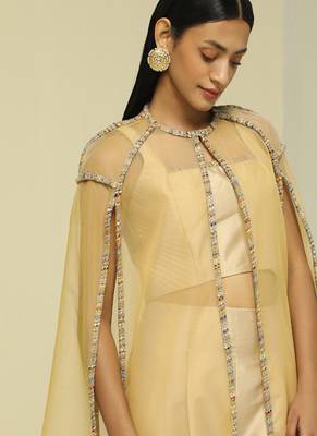 Black plain silk cape set 3