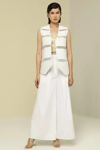 White plain cotton jacket set