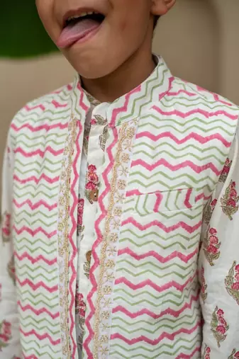 Red cotton printed kurta dhoti and jacket for boys