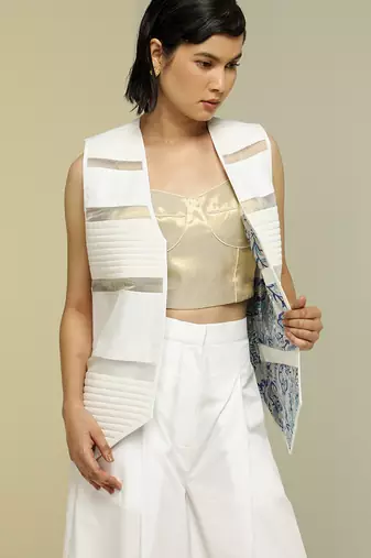 White plain cotton jacket set