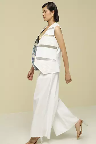 White plain cotton jacket set