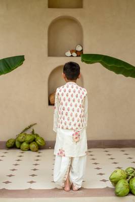 White cotton printed kurta dhoti and jacket for boys 3