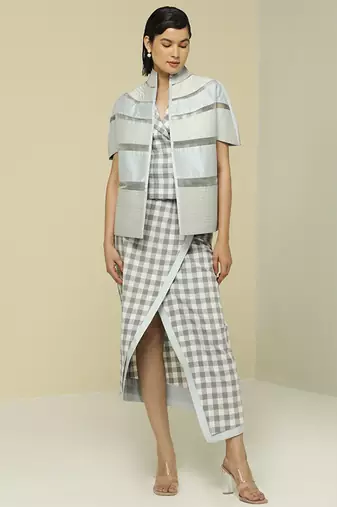 White plain silk jacket set