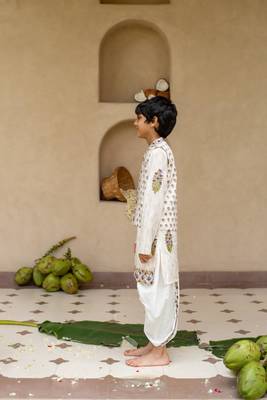 White cotton printed kurta dhoti and jacket for boys 2