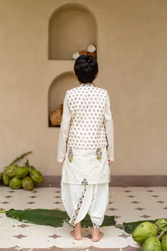 White cotton printed kurta dhoti and jacket for boys