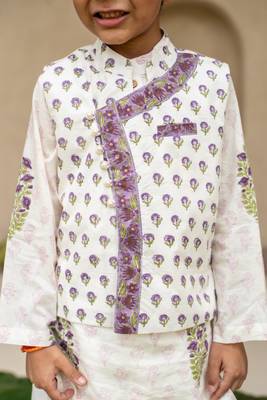 White cotton printed kurta dhoti and jacket for boys 2