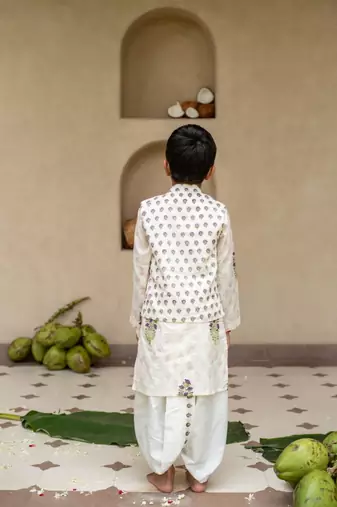 White cotton printed kurta dhoti and jacket for boys