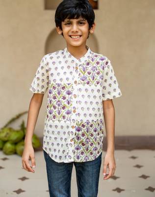 White cotton printed shirt for boys 1