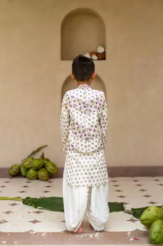 White cotton printed kurta dhoti and jacket for boys