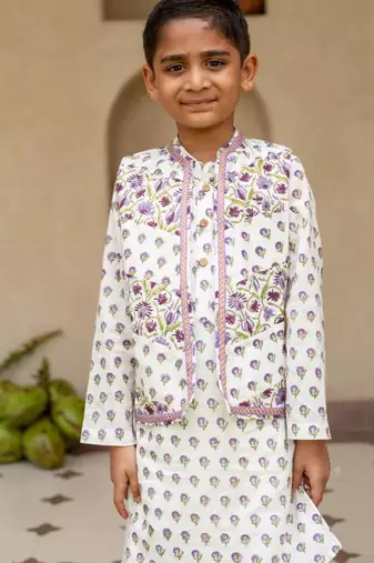 White cotton printed kurta dhoti and jacket for boys