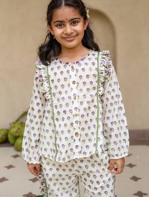 White cotton printed top and pant for girls 4