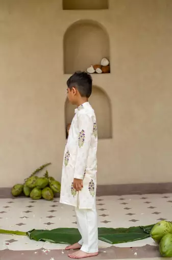 White cotton printed kurta pajama for boys
