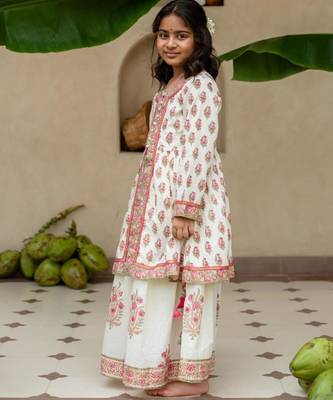 White cotton printed top and skirt for girls 2
