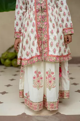 White cotton printed top and skirt for girls