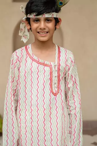 Multicolor cotton printed kurta pajama for boys