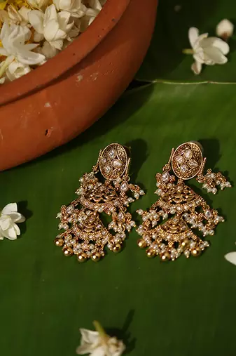Gold plated pearl temple necklace set
