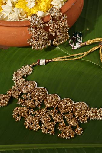 Gold plated pearl temple necklace set