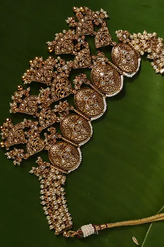 Gold plated pearl temple necklace set