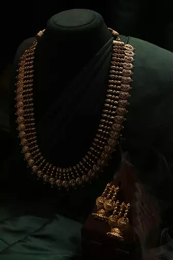 Gold plated temple necklace set