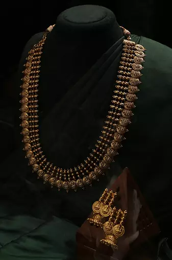 Gold plated temple necklace set