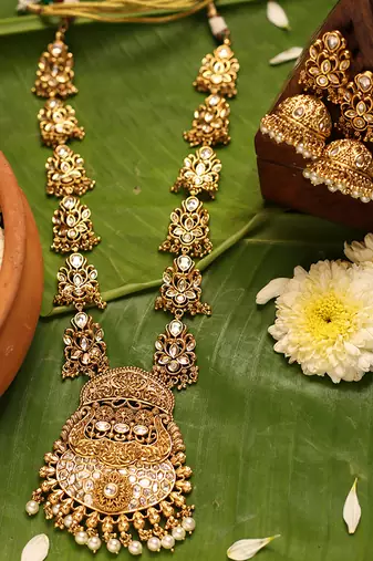 Gold plated temple necklace set