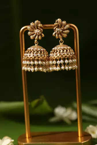 Gold plated pearl temple necklace set