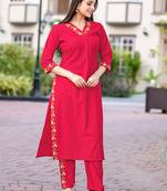 Women Gadhawal Fabric Thread & Handwork Kurta With Trousers