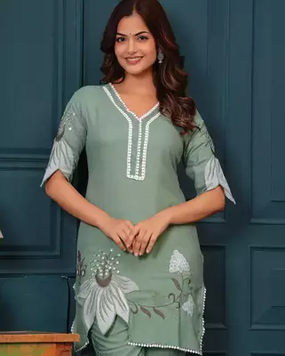  Embroidered Tunic With Trousers Co-Ords 3
