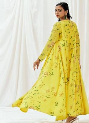 Yellow floral printed crepe cape set 5