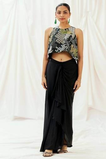 Black plain crepe co ord set