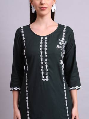 green cotton & embroidery work kurta with trousers set 5