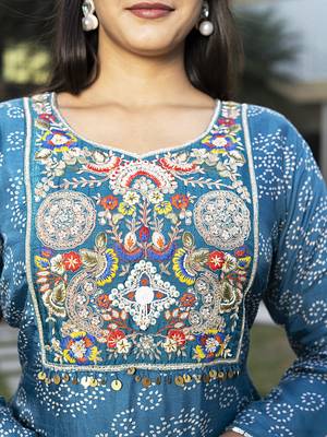 Blue viscose print dola with handwork kurta set 2