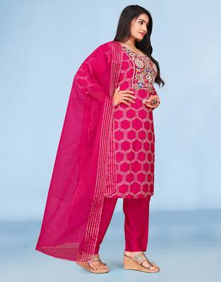 Rani viscose print dola with handwork kurta set 3