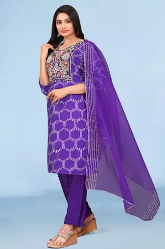 Red viscose print dola with handwork kurta set