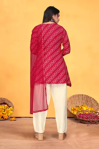 Red viscose print dola with handwork kurta set