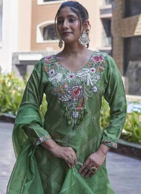Green viscose print dola with handwork kurta set 1