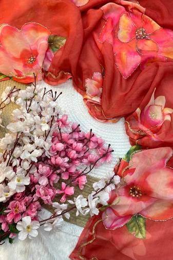 beautiful red georgette based floral printed saree for women