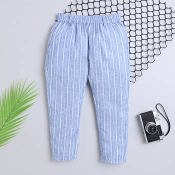 Blue cotton printed jogger for boys 1